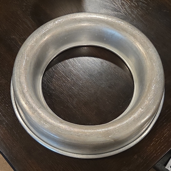 Vintage Bundt Ring Aluminum Cake Mold Made In ITALY - Picture 3 of 7